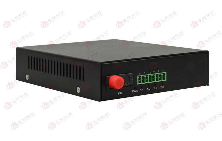 飛暢科技-袖珍型1-2路開關(guān)量光端機